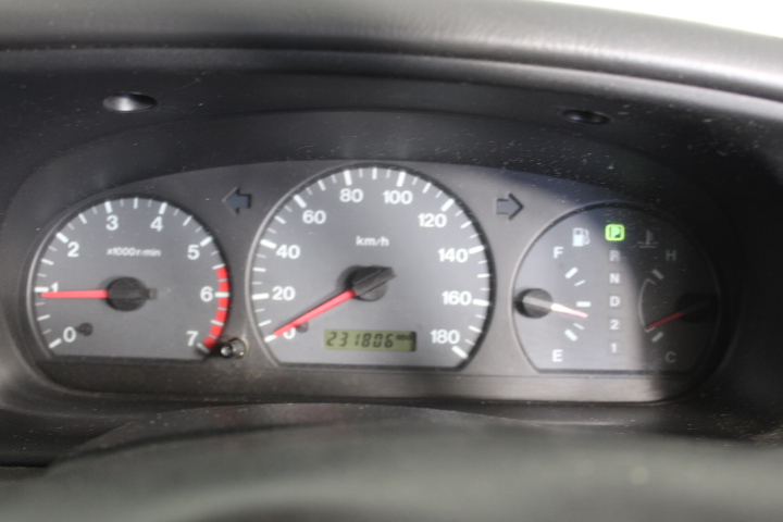 Very rare Natural Rough Apple Green Opal Specimens Madagascar A Grade