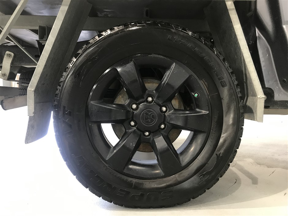 Insta360 X5 - 8K 360° Action Camera Bundle.  Buyers Note - Discount Freight