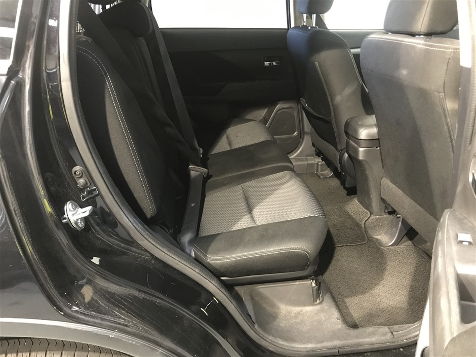 14K Gold-Filled Solid Cuban Necklace, Simulated Diamonds, 10MM Wide - 66cm