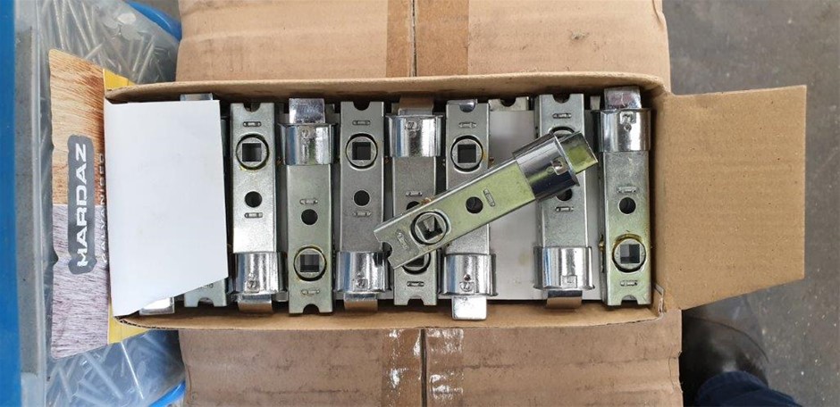 <p>Rothenberger 125 Cradle, Heater plate, Shaver & Stub Holder</p>