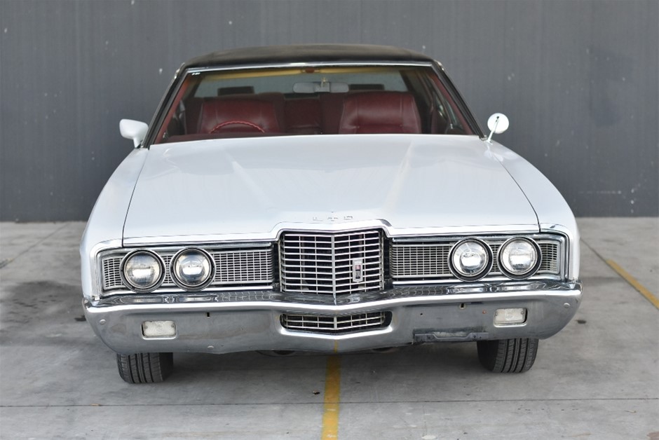 4 Pcs Pear Red Onyx Gemstone