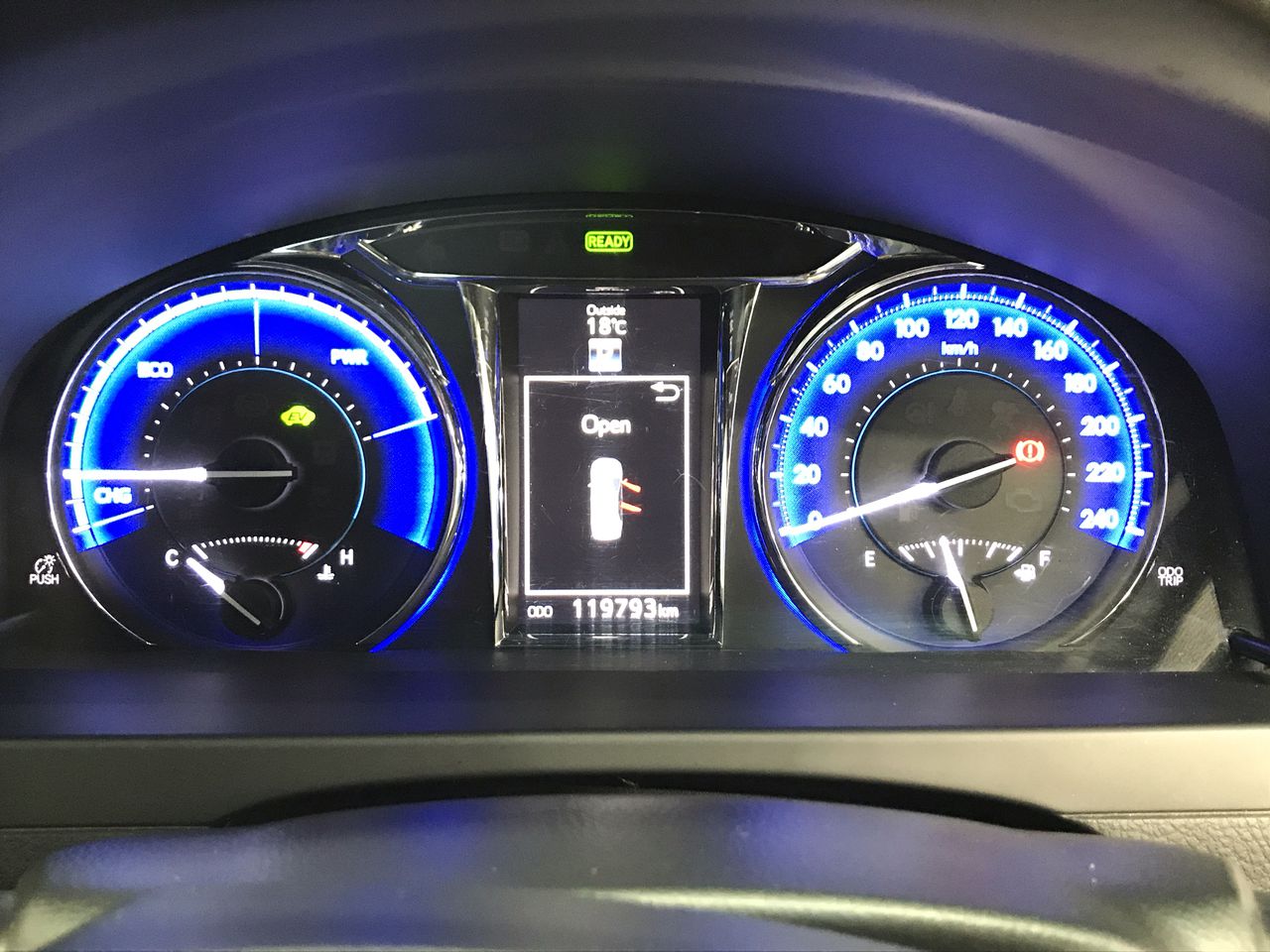 1/100 Scottdale x 2, 1 gram Valcumbi silver bars x 2 & 1 Kilo Copper Bar