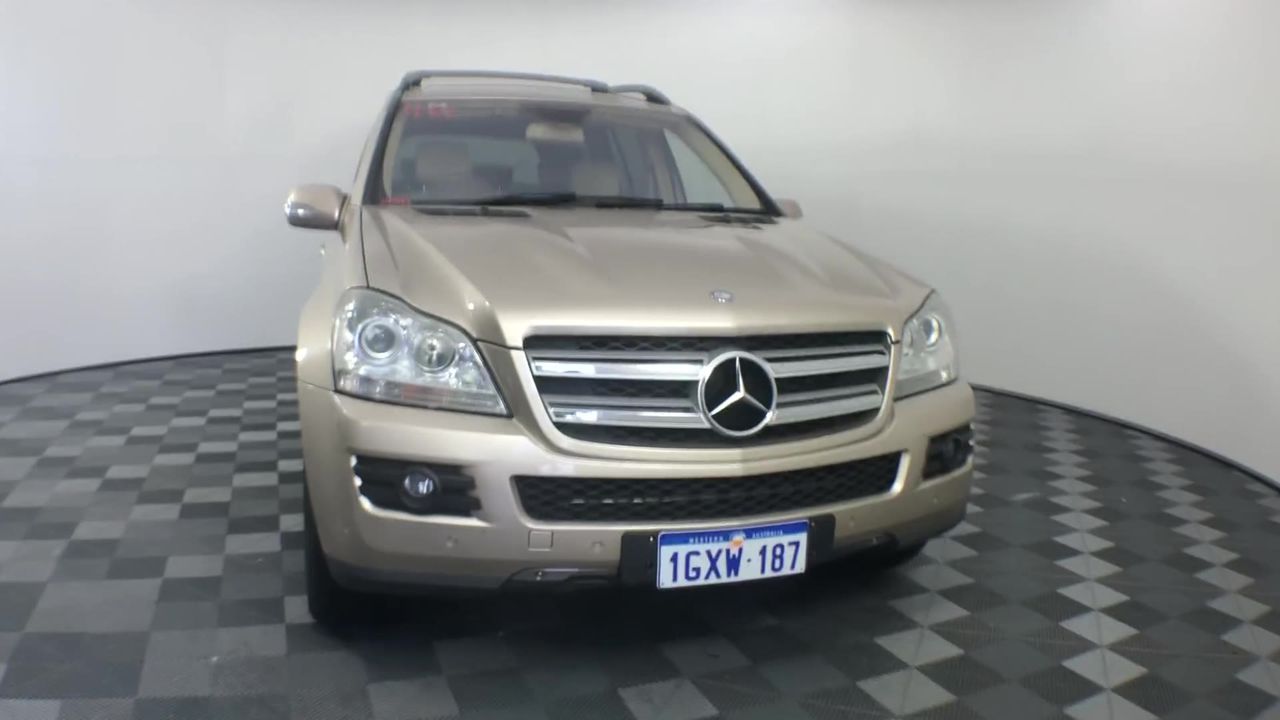 Rice Pearl & Rhinestone Silver Spacer Beads Bracelet