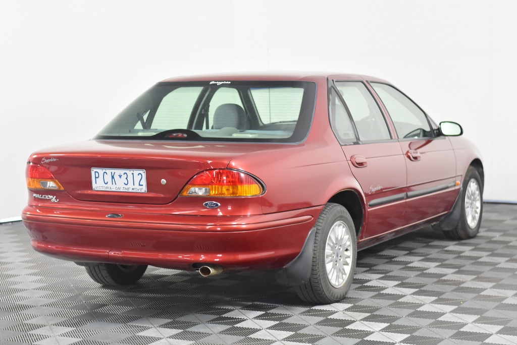 Waterproof  Watch Barrel Shaped Transparent Red Color Quartz Watch Popular