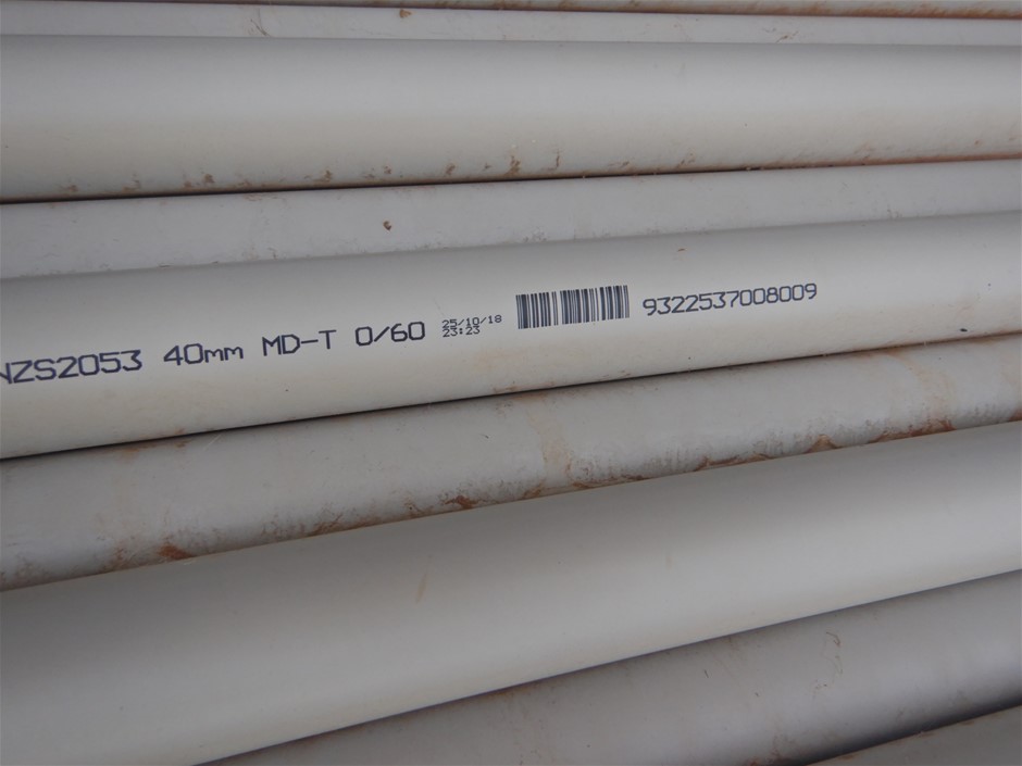 Approx 37 Ct of Loose Boulder Opal Chips (Coober Peby) In glass disp/bottle