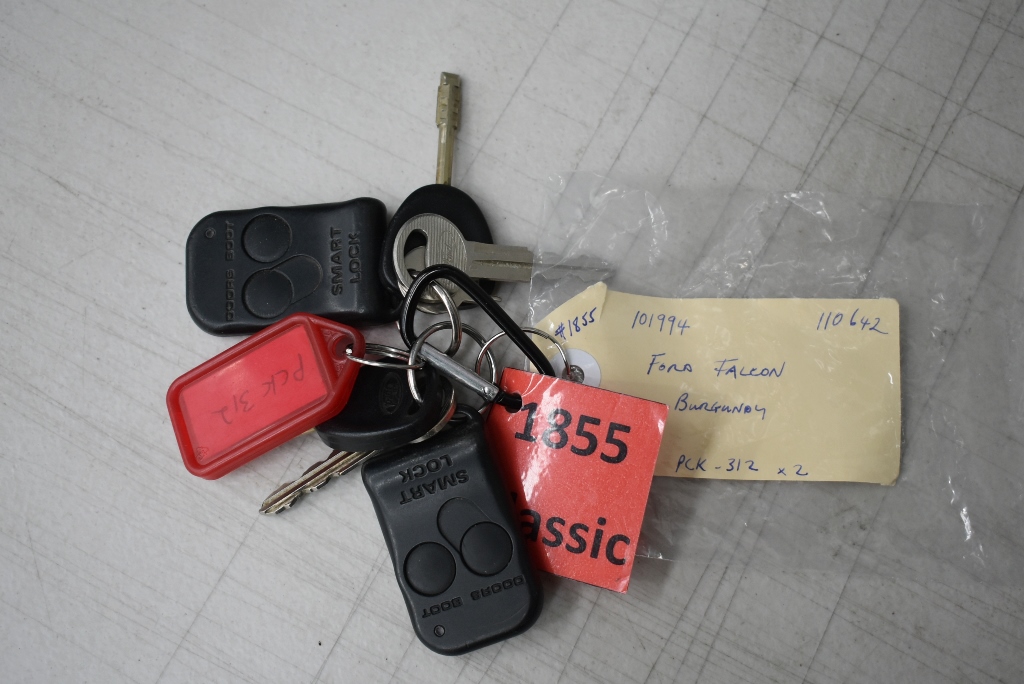 0.11 carat white 4 fancy shape marquise diamond