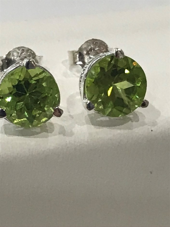 0.47 Ct Two Oval Emerald Gemstone