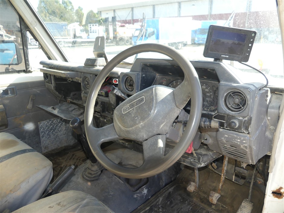 Commissioners Block Merlot 2022 (12x 750mL) SEA