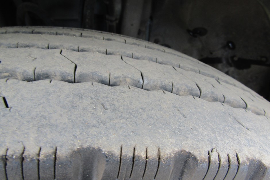 Elephant in the Room Buttery Chardonnay (6x 750mL).