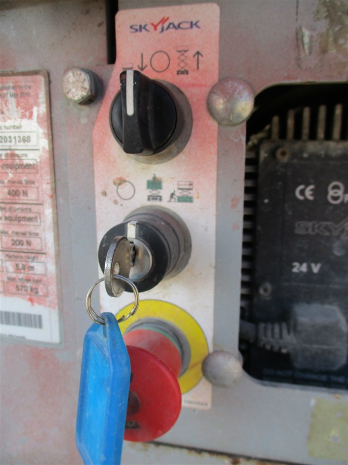 Taittinger André Masson Collection Brut 1982 (1x 750mL), Champagne 5* Prov