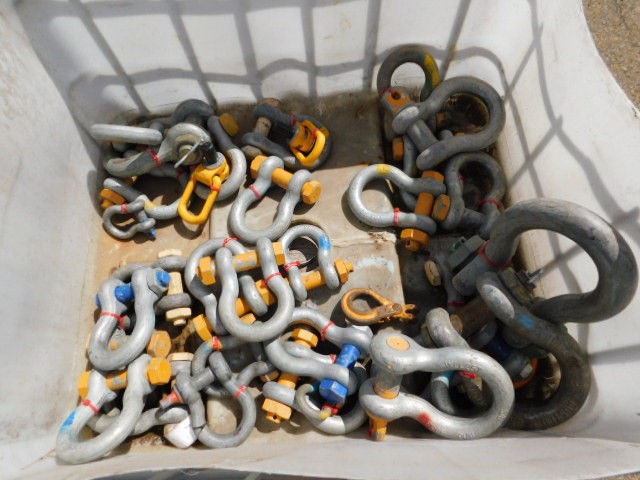 18K White Gold-Filled Single-Row Ring, Simulated Diamonds, Size 9