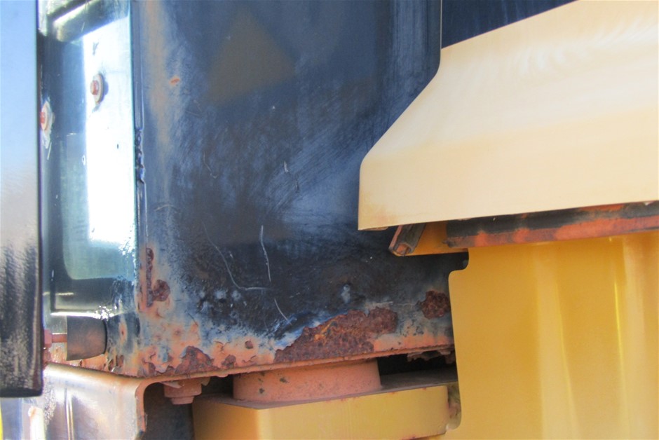 2.0ct Round Cut GRA Certified Moissanite 925 Sterling Silver Ring - Size 7