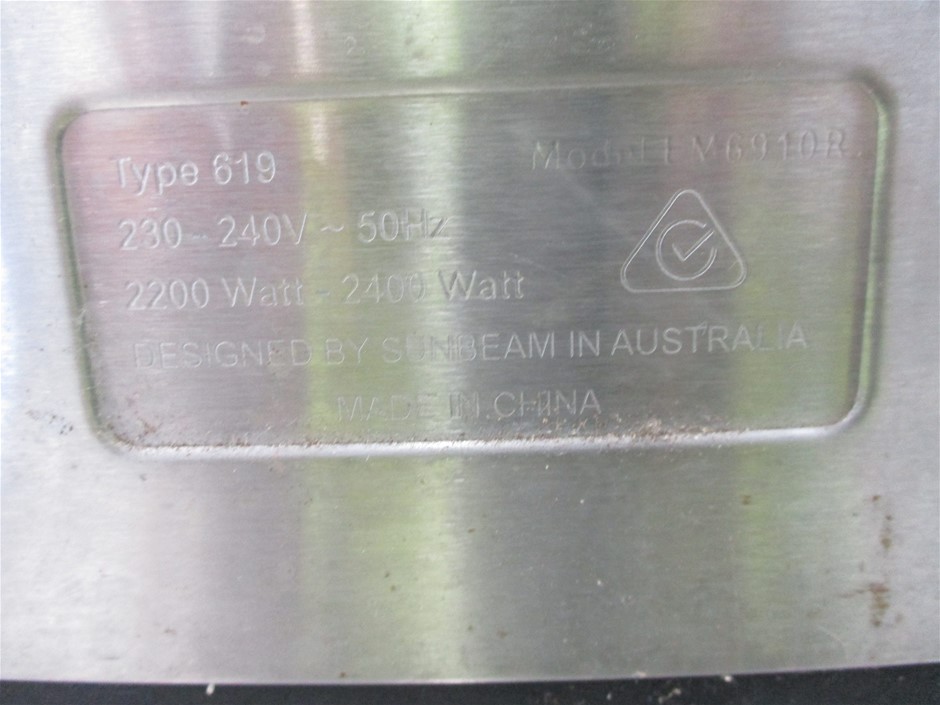 6-10mm Black Agate & Frosted Agate Pendant Charm Necklace