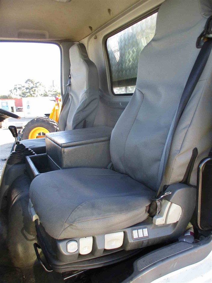 18K White-Filled Cuban Chain Bracelet with Simulated Diamonds - 17.8cm