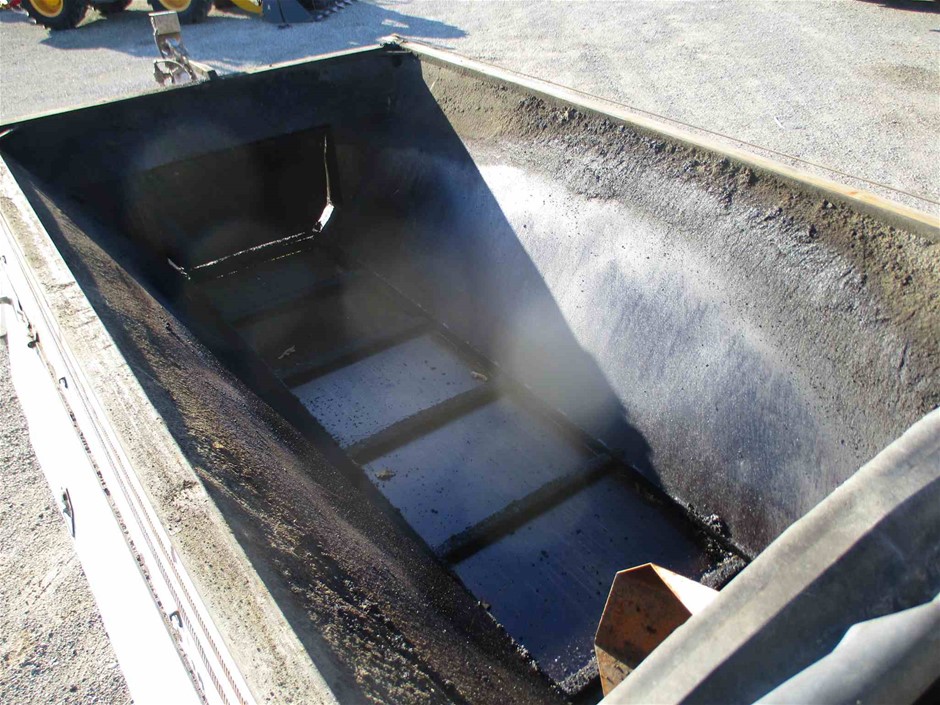 Silver-Filled Cuban Necklace with Simulated Diamond Clasp, 8MM -  55.8cm