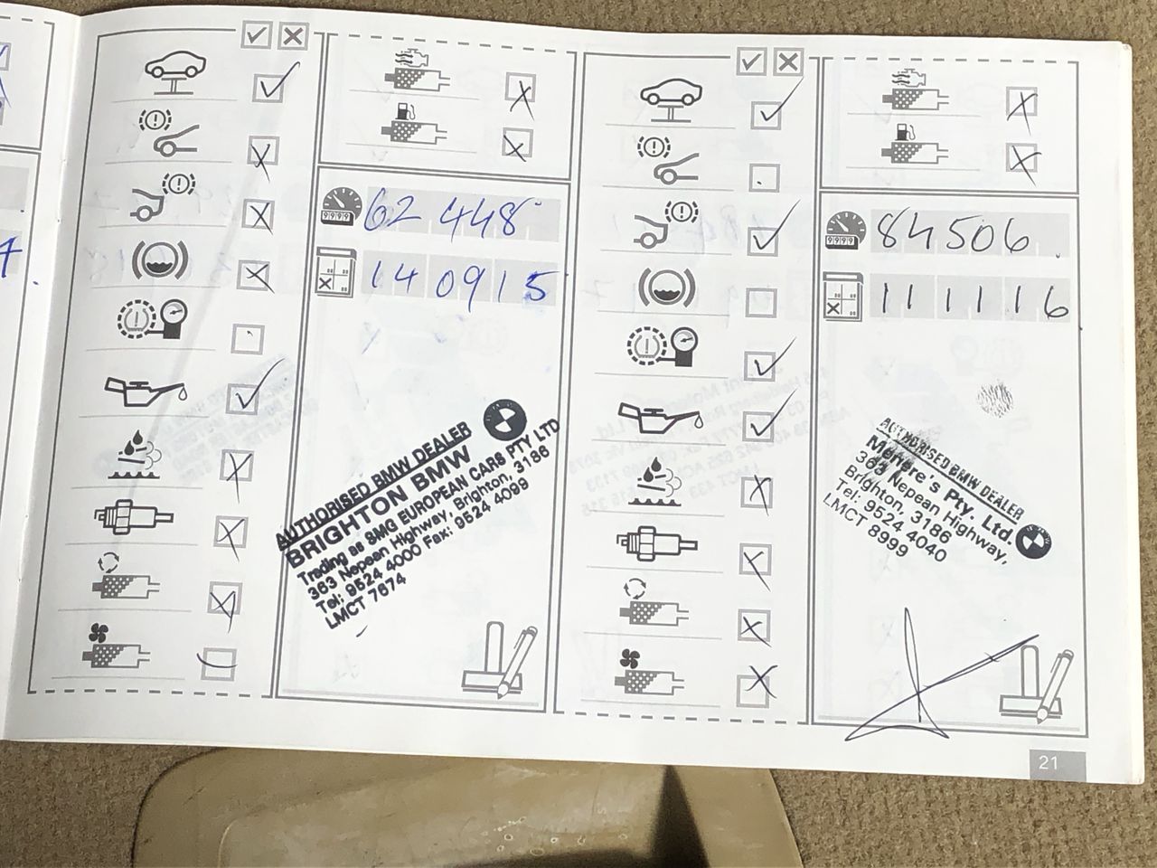 D100 Surfing Goofy Hawaiian Holiday - Amazon Exclusive.