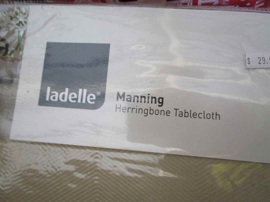 8mm Malaysia 'Jade' Quartz Gemstones Beaded Bracelet.