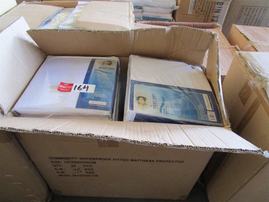 9K Yellow Gold MINI INITIAL 'J' Bracelet 15.5-19cm