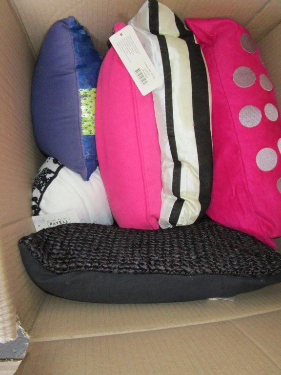 #1 9K WHITE GOLD INITIAL 'A' NECKLACE 38+5cm