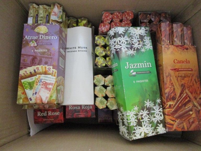 Quantity of 2 26.5-25 Earthmoving Tyres (Unused)