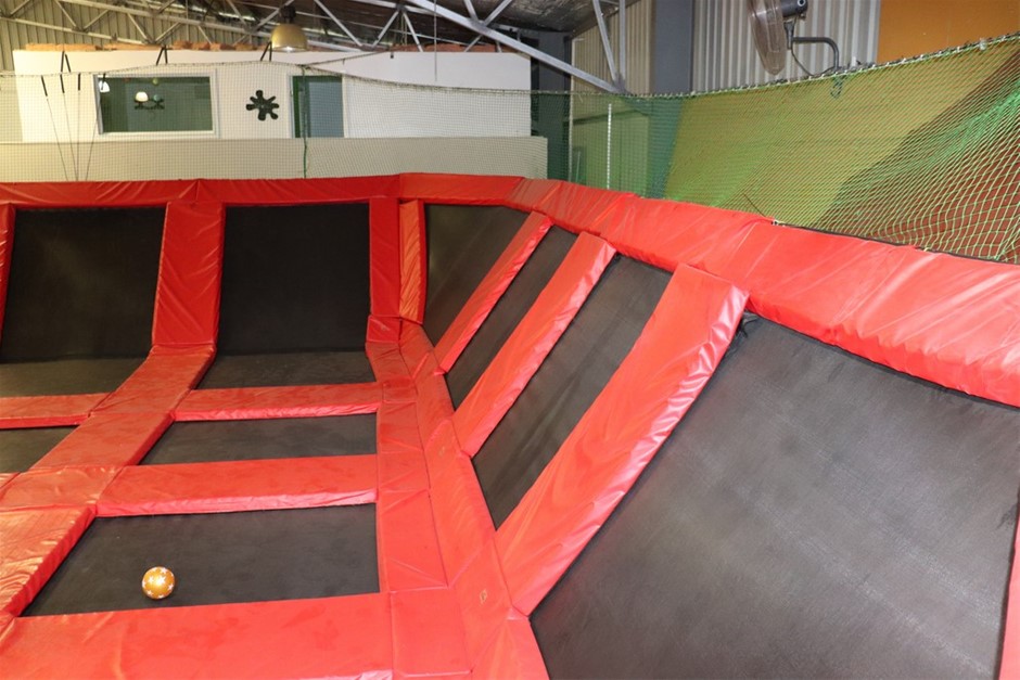 9K YELLOW GOLD LUCKY WISHBONE NECKLACE 40-45cm