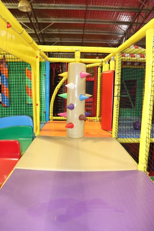 9K Yellow Gold 0.03ct HI SI DIAMOND TEARDROP RING