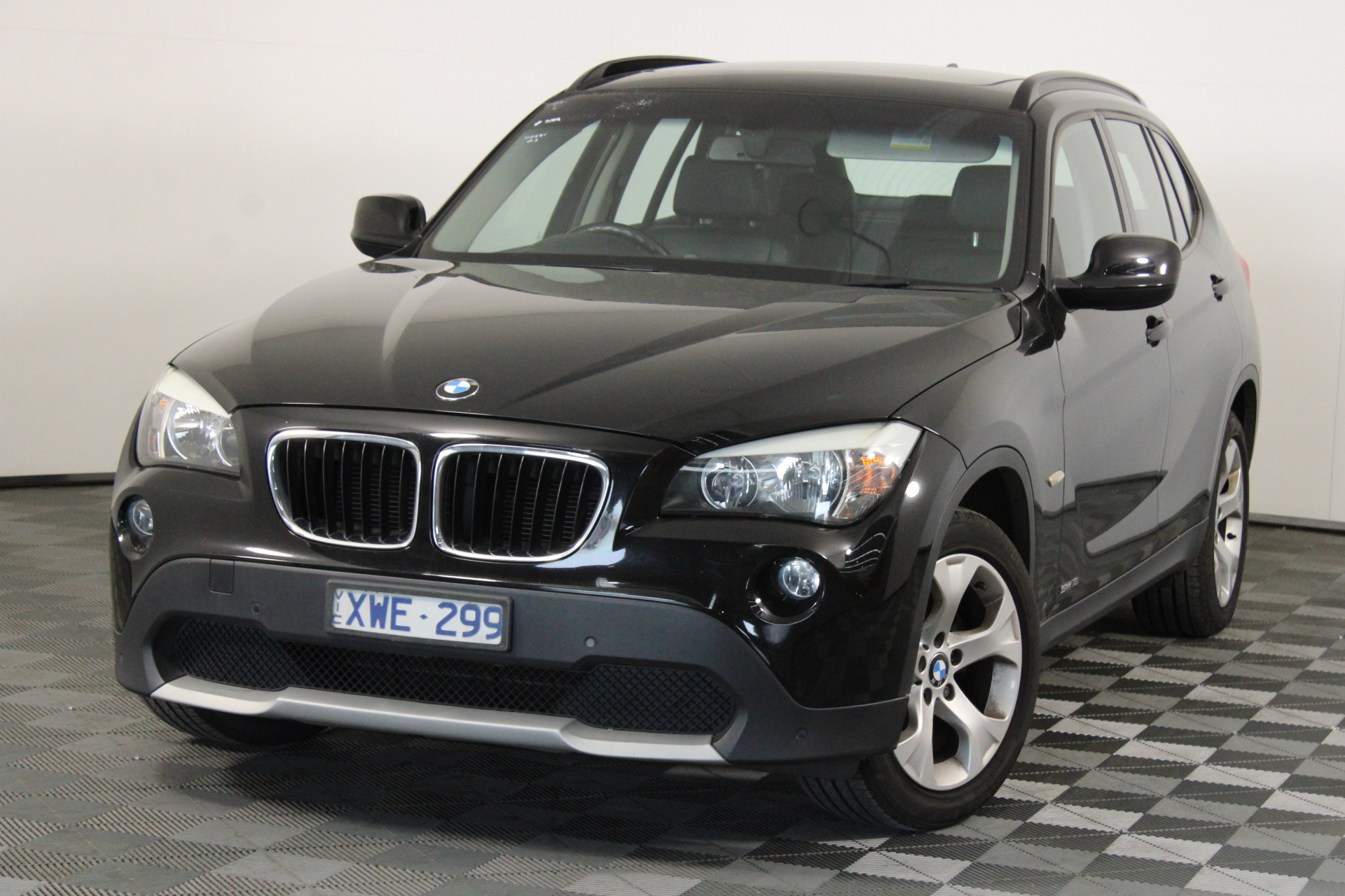 9K YELLOW GOLD 'R' 0.09 HI I1 DIAMOND NECKLACE 40+5cm