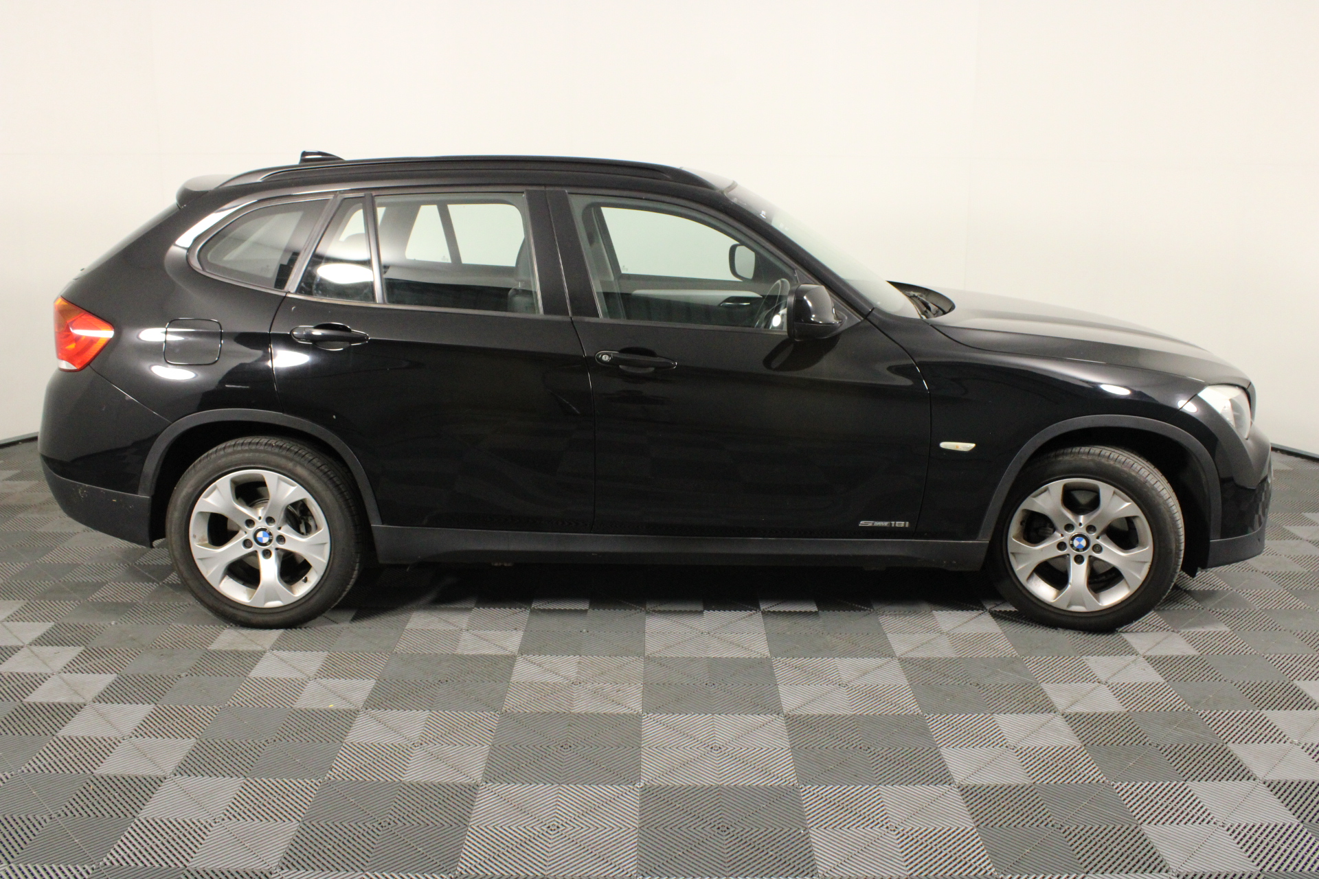 9K WHITE GOLD 'T' 0.06 HI I1 DIAMOND NECKLACE 40+5cm