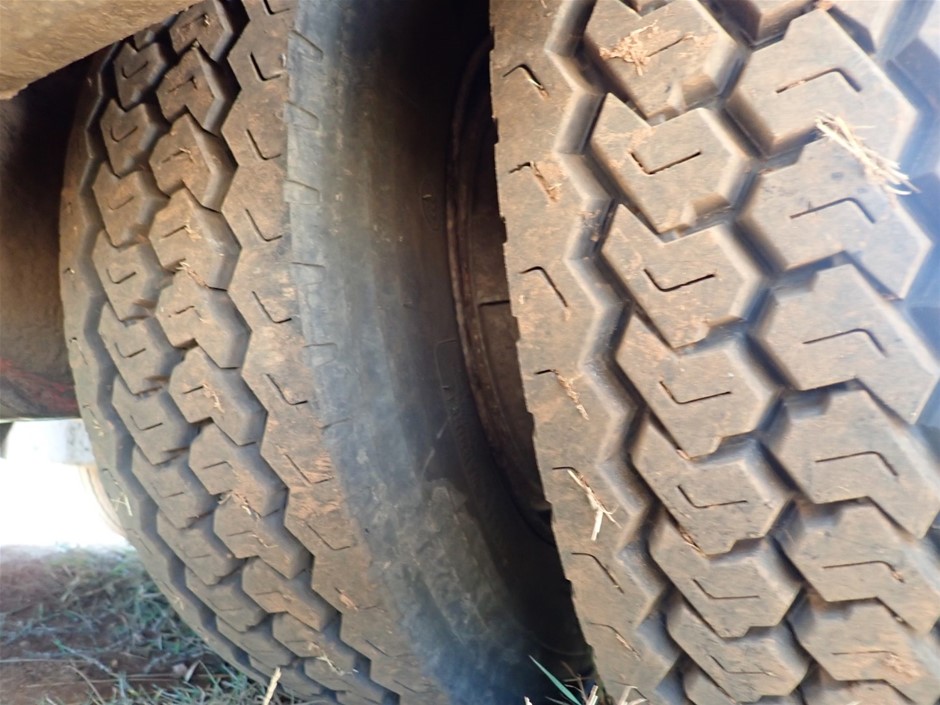 9K WHITE GOLD 0.10ct HI I1 DIAMOND BraceletET 18.5cm