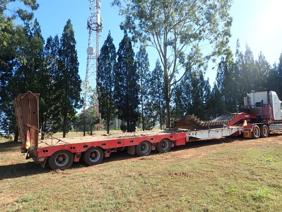 9K Yellow GLD 0.10CT HI I1 DIAMOND EMERALD RNG