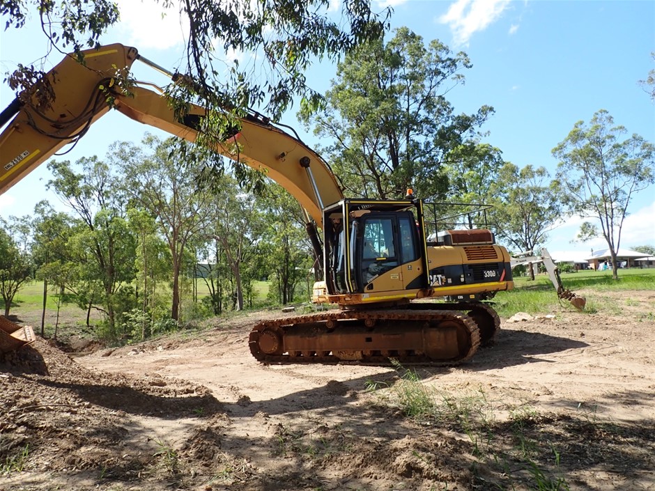 9K YELLOW GOLD 0.75ct F VS LAB DIAMOND CLAW SET BAND