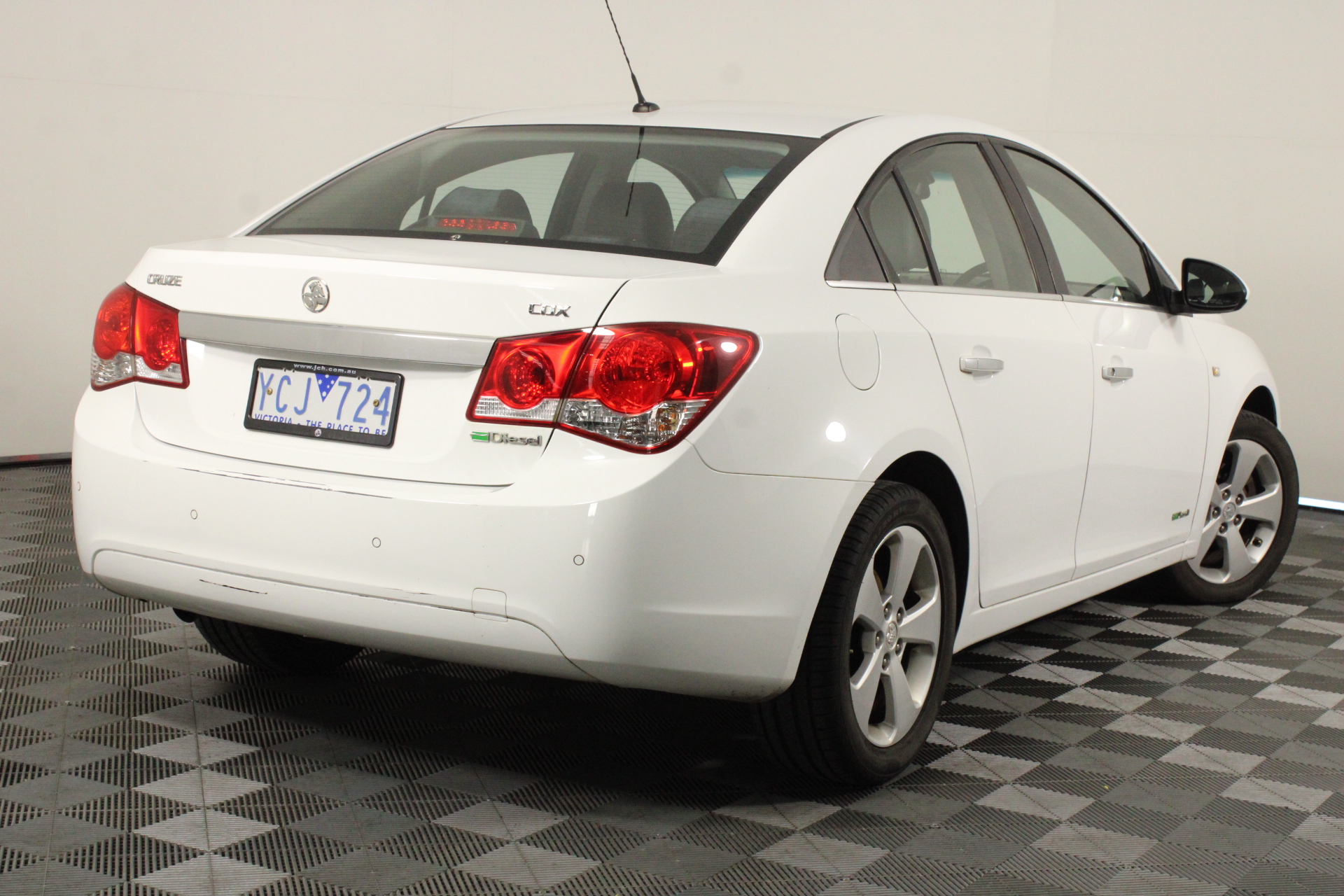 9K WHITE GOLD 0.50ct F VS LAB DIAMOND CHANNEL SET BAND