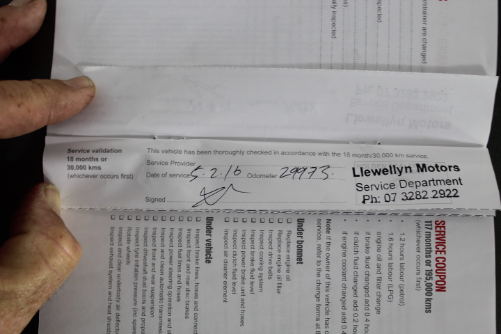 7-8mm White Pearls & Gold Plated Rhinestone Stretch Bracelet.