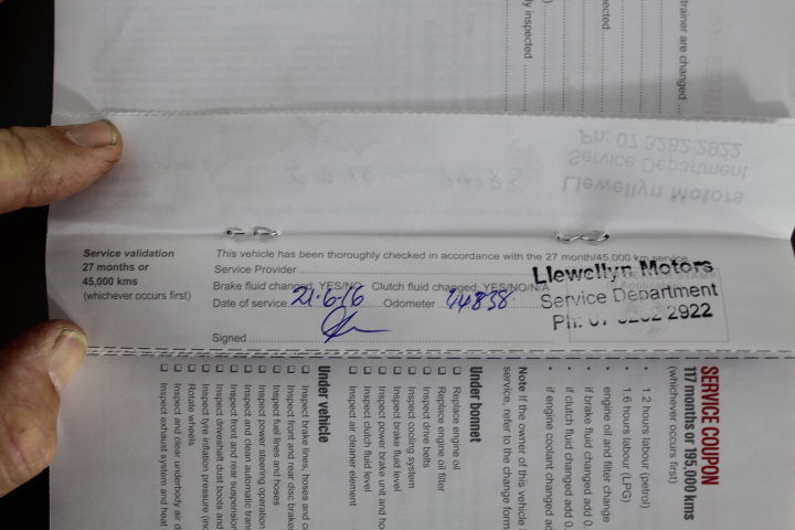 7-8mm White Pearls & Silver Plated Rhinestone Stretch Bracelet.