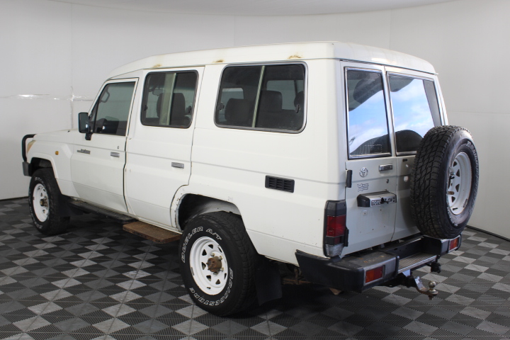 3mm 925 Sterling Silver Pink Simulated Diamonds Band Ring - Size 8