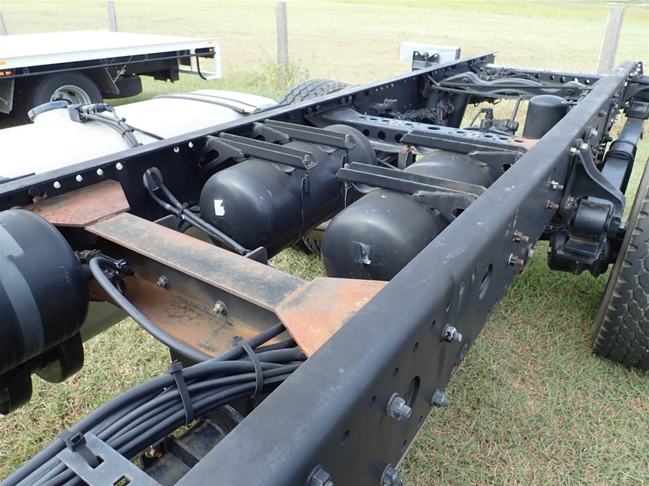 ECCO Women's Cozmo Two Band Slide Sandal, Sunny Lime, Size EU 39 (206823).