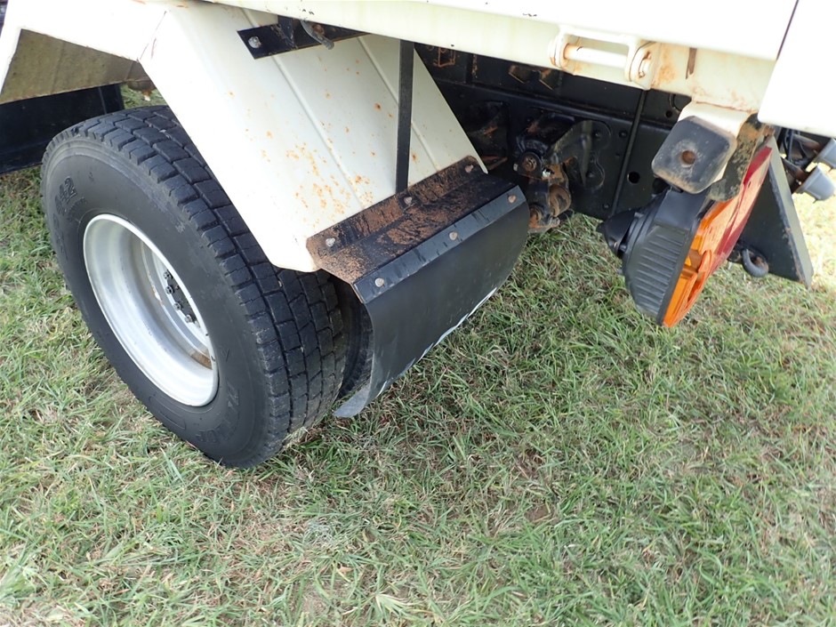 Approx 37 Ct of Loose Boulder Opal Chips (Coober Peby) In glass disp/bottle