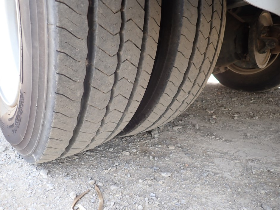 1/100 Scottdale gold bar unc