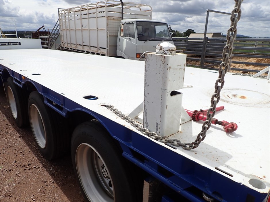 Logitech Mixed Brand and Model Docking Speaker/Music System/Speaker System