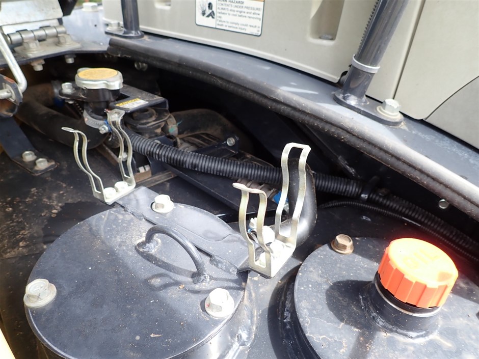 WOOZOO Globe Fan Circulator, White, Model PCF-SC15T-CT.