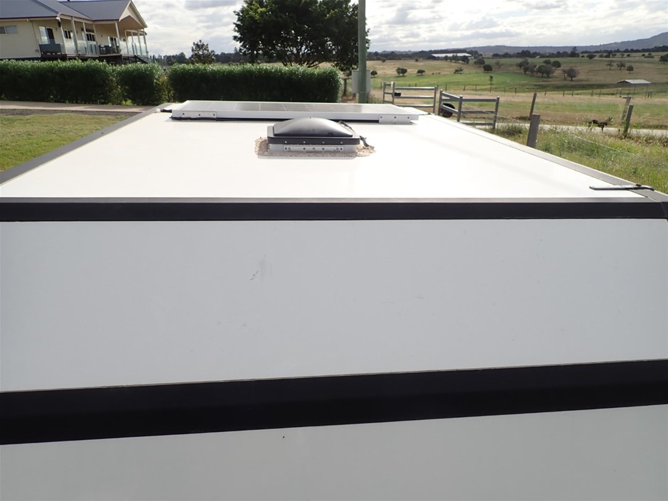 ERGOMAKER Electric Standing Desk 140x60cm (55.1"x23.6").