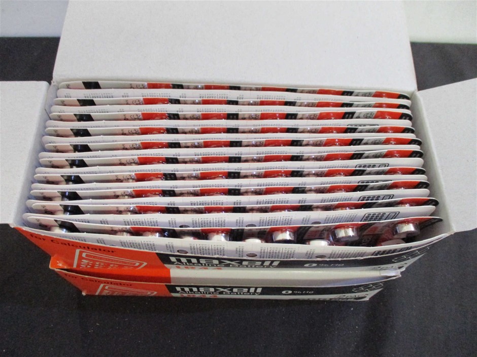 10mm Green Flower Jade 'O' Toggle Gemstone Jewellery Jewellery Set