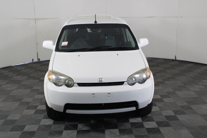 8-9mm Pearl & Swarovski Crystal & Initial Letter 'C' Charm Bracelet