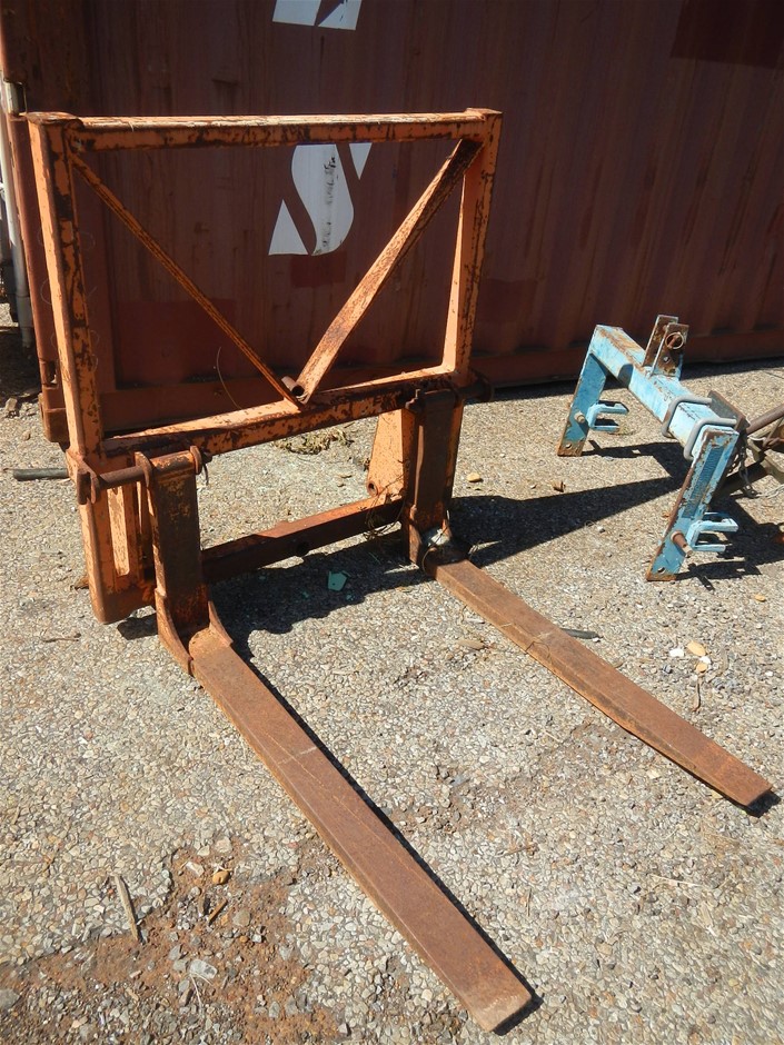 Initial Charm Letter 'M' Gold Plated Pendant Necklace