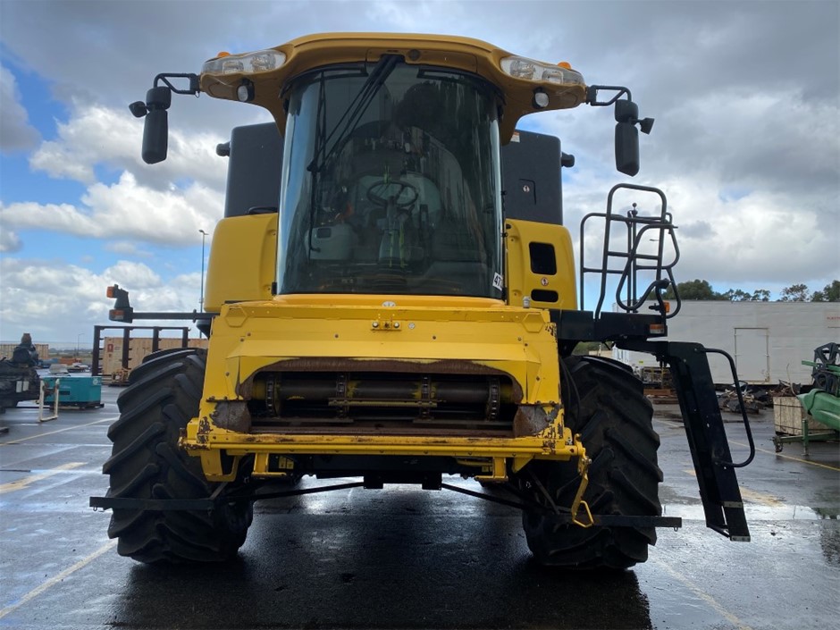 8-9mm Pearl & Swarovski Crystal & Initial Letter 'A' Charm Bracelet