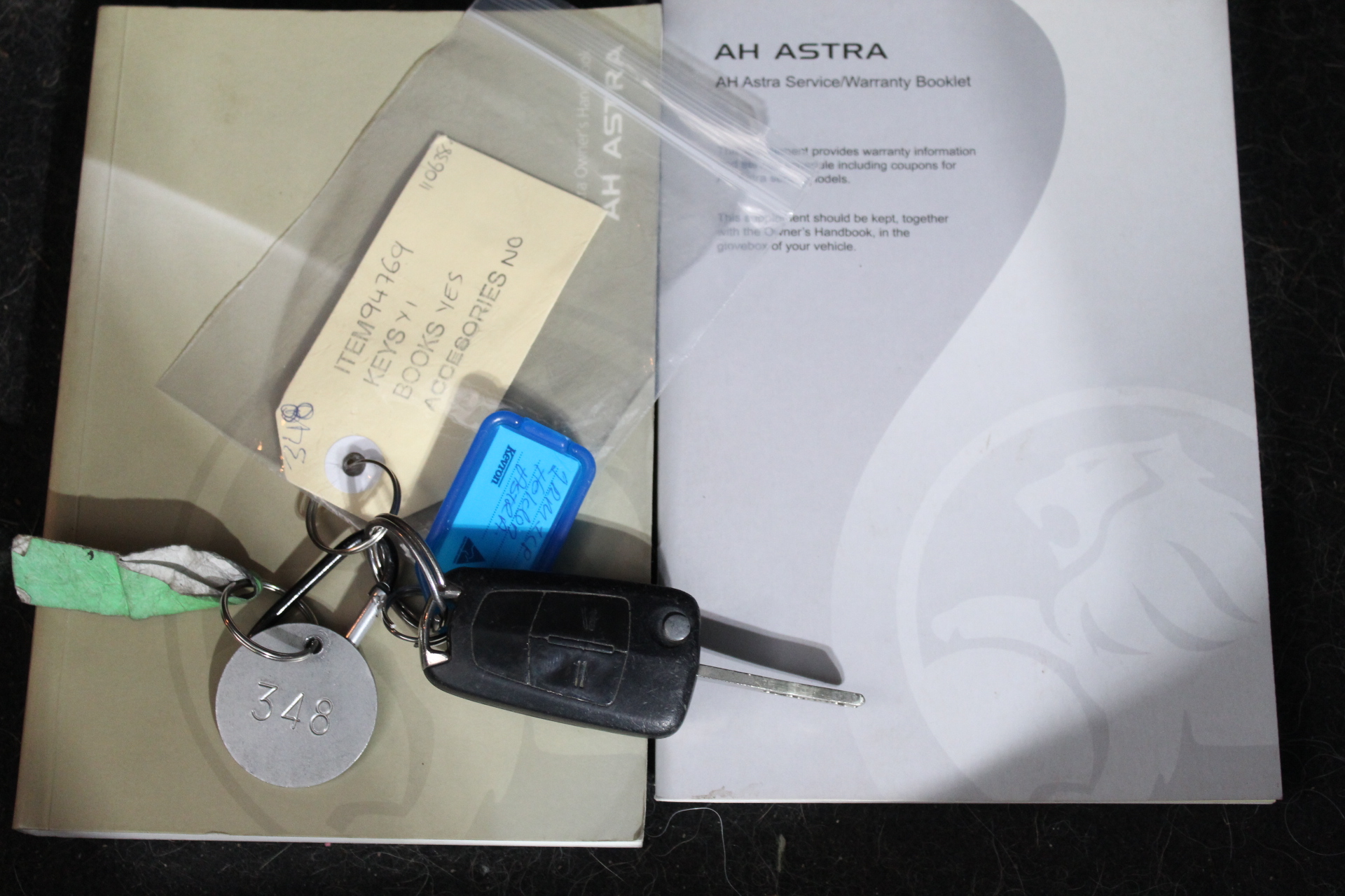 St Huberts The Stag Pinot Grigio (6x 750mL).