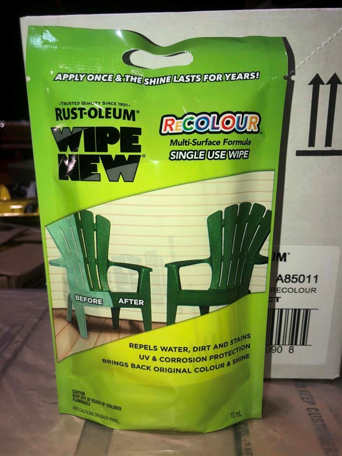 SIGNATURE Box of 640pk Flushable Wipes (10 x 64ct). NB: Damaged packaging &