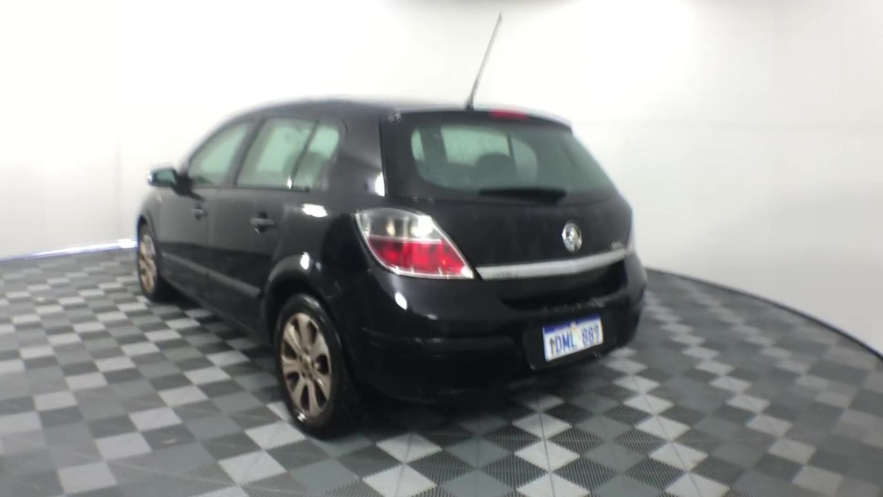 Calvin Klein Women's Leather Chelsea Boots, Black, 8.5 US