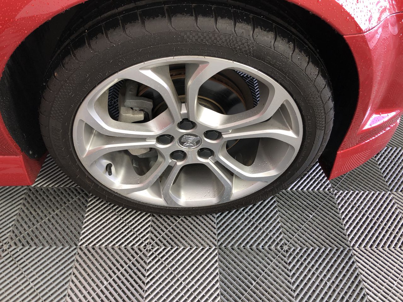 New in Box ERS Tech LED High Bay Lights with Remote, 100W - Quantity 1