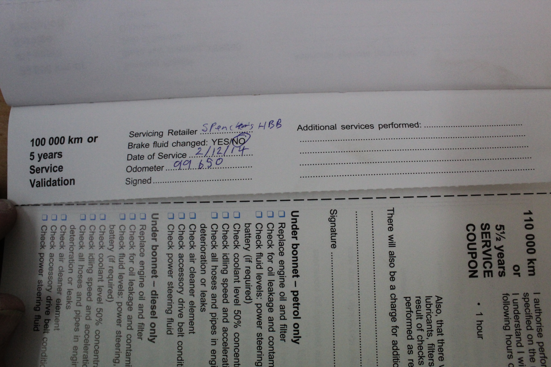 RUSSELL HOBBS Brooklyn Glass Kettle, Colour: Black, Model: RHK172BCH. NB: H